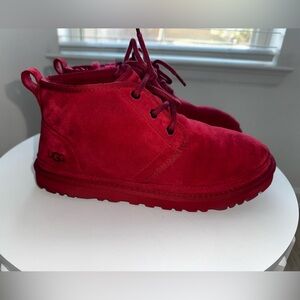 UGG Neumel Red Men’s Size 9 Women’s Size 10.5